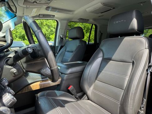 Used 2018 GMC Yukon Denali w/ Denali Ultimate Package AWD/4WD image 7