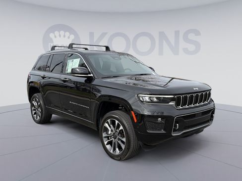 Used 2023 Jeep Grand Cherokee Overland image 10