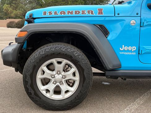Used 2021 Jeep Wrangler Unlimited Sport AWD/4WD image 11