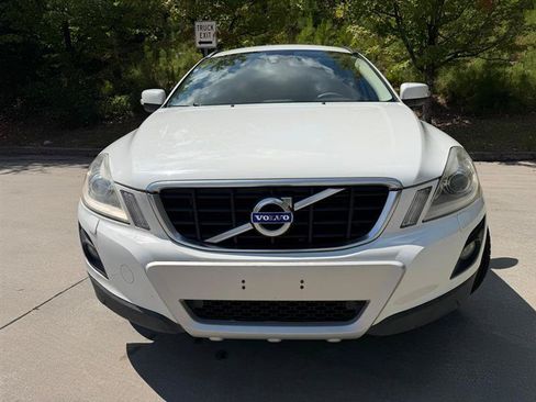Used 2010 Volvo XC60 3.2 AWD/4WD image 2