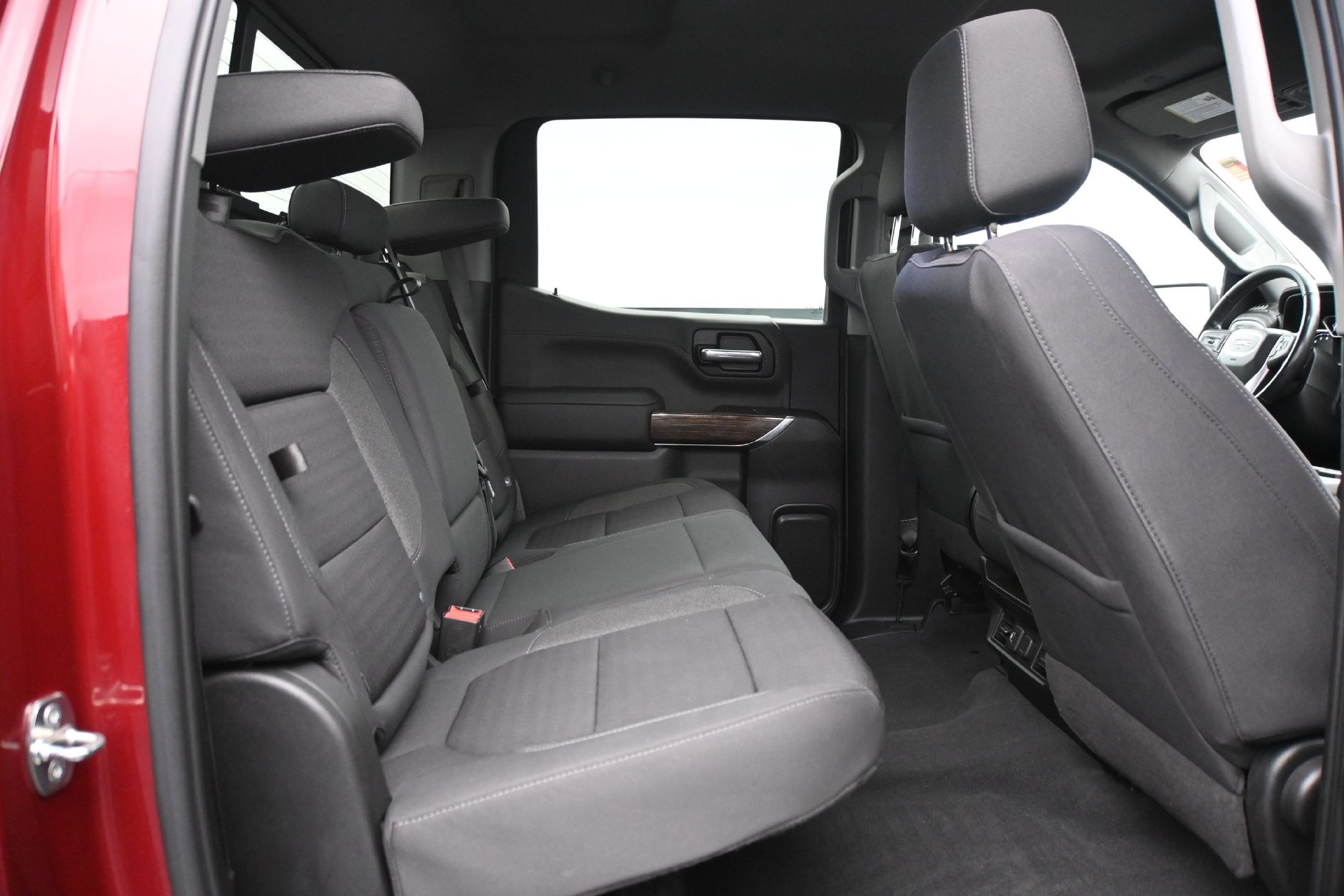 Used 2020 GMC Sierra 1500 SLE w/ SLE Value Package AWD/4WD image 14