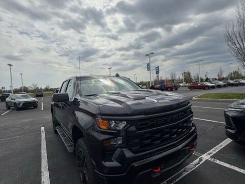 Used 2023 Chevrolet Silverado 1500 Custom Trail Boss w/ LPO, Dark Essentials Package image 1