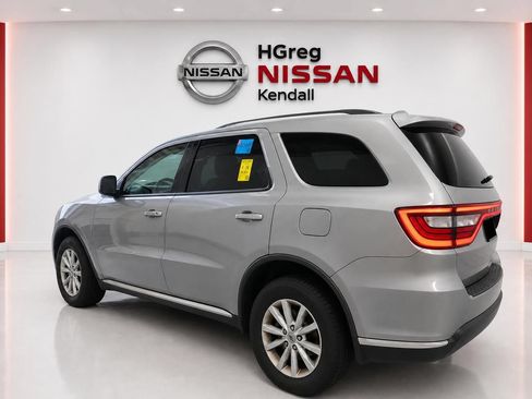 Used 2019 Dodge Durango SXT AWD/4WD image 2