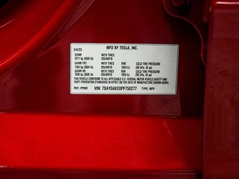 Used 2023 Tesla Model Y Long Range image 36