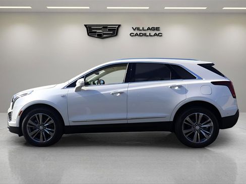 New 2026 Cadillac XT5 Premium Luxury image 2