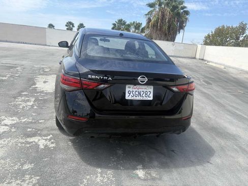 Used 2025 Nissan Sentra SV FWD image 11