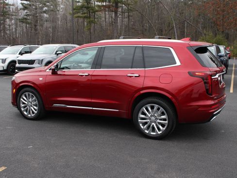 Used 2021 Cadillac XT6 Premium Luxury image 5