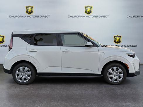 Used 2024 Kia Soul LX image 6