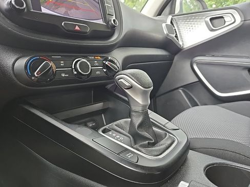 Certified 2023 Kia Soul LX FWD image 24