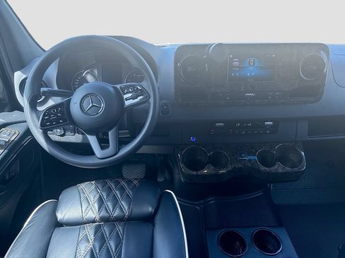 Used 2022 Mercedes-Benz Sprinter 2500 image 37