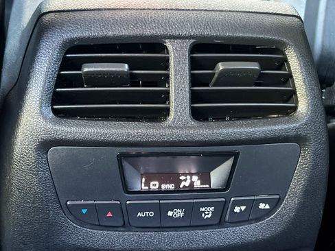 Used 2017 Honda Pilot EX-L image 14