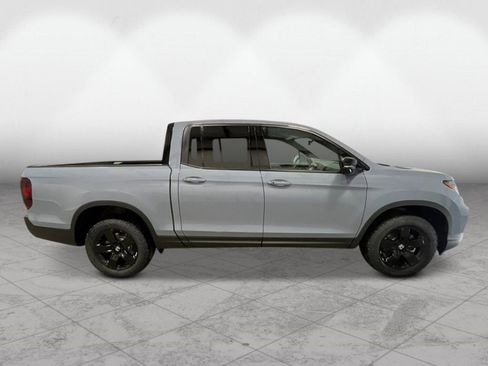 New 2026 Honda Ridgeline Black Edition image 8