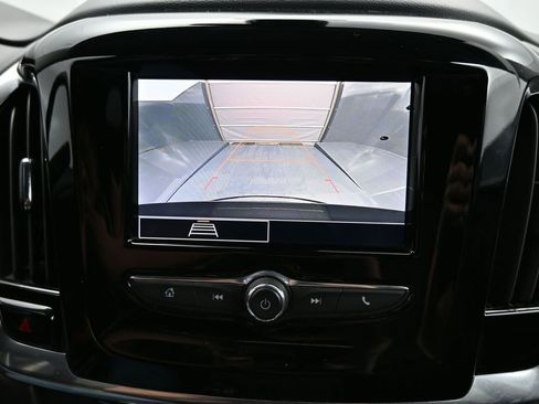 Used 2020 Chevrolet Traverse LT w/ LPO, Floor Liner Package FWD image 22