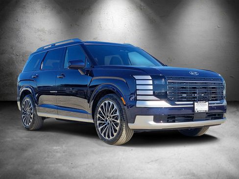 New 2026 Hyundai Palisade Calligraphy FWD image 2