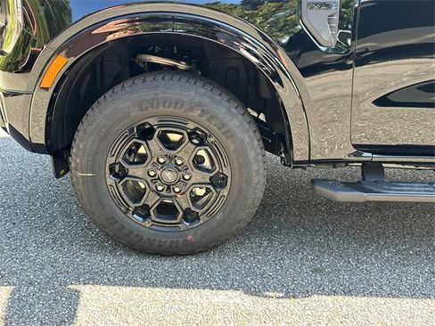Certified 2025 Ford Ranger XLT image 11