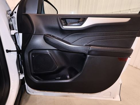 Certified 2022 Ford Escape SE w/ SE Sport Appearance Package AWD/4WD image 19