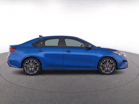 Used 2022 Kia Forte GT w/ GT2 Package FWD image 2