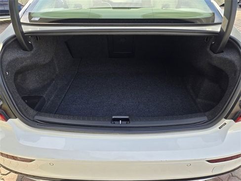 Used 2022 Volvo S60 B5 Momentum w/ Premium Package image 11