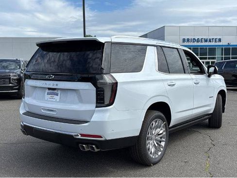 New 2026 Chevrolet Tahoe High Country AWD/4WD image 10