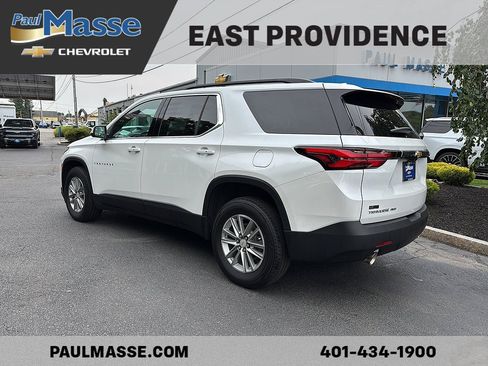 Certified 2023 Chevrolet Traverse LT w/ Rear Camera Mirror Package AWD/4WD image 6