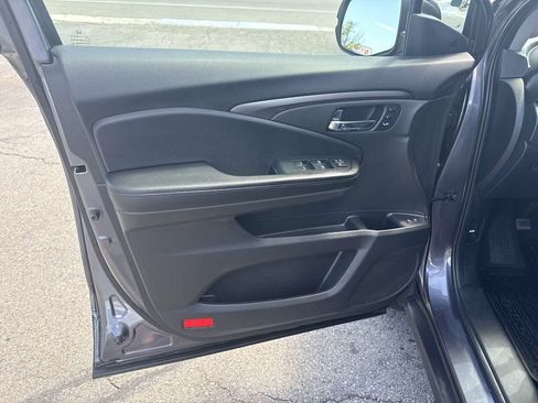 Used 2022 Honda Pilot Special Edition image 12