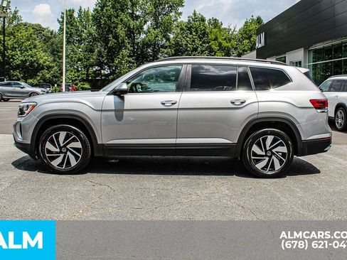 Used 2026 Volkswagen Atlas SE FWD image 6