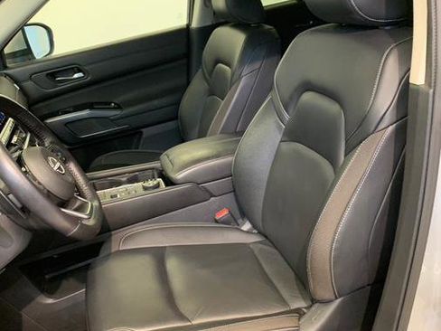 Used 2022 Nissan Pathfinder SL w/ SL Premium Package image 18