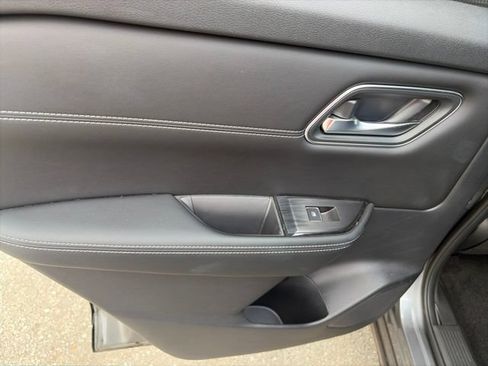 Used 2026 Nissan Rogue Platinum w/ Platinum Premium Package AWD/4WD image 12