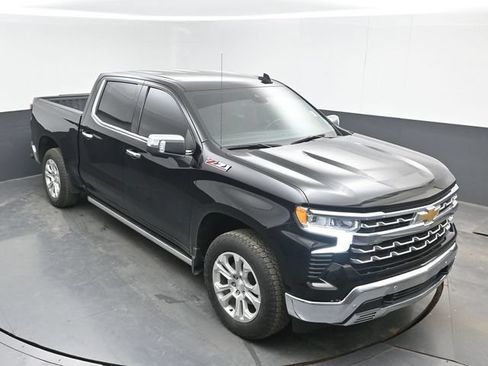 Used 2022 Chevrolet Silverado 1500 LTZ AWD/4WD image 33