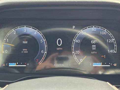 Used 2024 Jeep Grand Cherokee Overland w/ Trailer Tow Package image 23