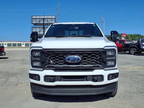 Used 2024 Ford F250 Lariat w/ Sport Appearance Package AWD/4WD image 25