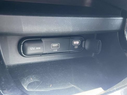 Used 2023 Kia Seltos S w/ Navigation Package AWD/4WD image 19
