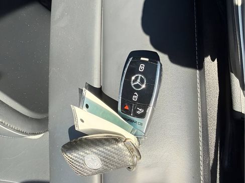 Used 2018 Mercedes-Benz E 63 AMG S image 40