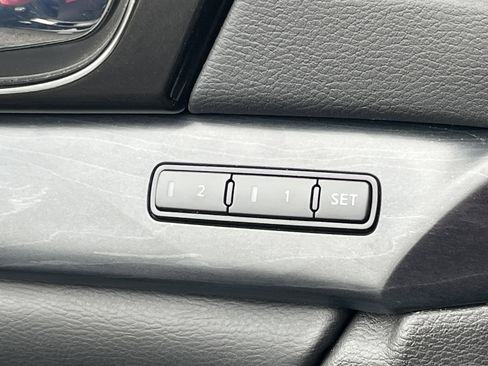 Used 2022 Nissan Maxima Platinum w/ Sport Mat Group image 17