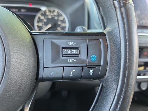 Used 2023 Nissan Rogue SV FWD image 20