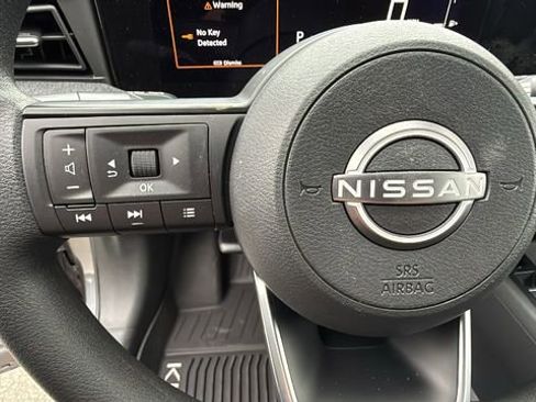 New 2026 Nissan Kicks S image 19