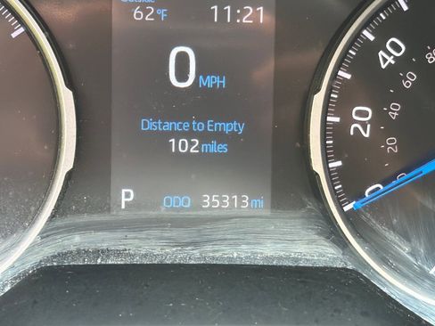 Used 2022 Toyota RAV4 LE AWD/4WD image 23