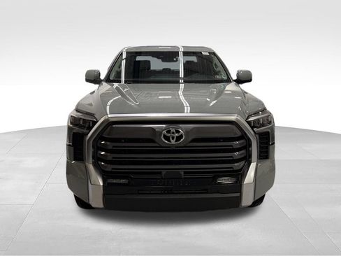 Used 2024 Toyota Tundra Limited AWD/4WD image 8