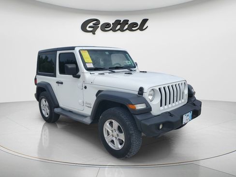 Used 2018 Jeep Wrangler Sport AWD/4WD image 3