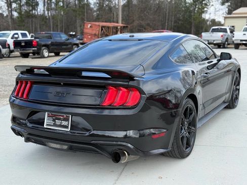 Used 2018 Ford Mustang EcoBoost Premium 2dr Fastback w/ Equipment Group 101A image 9
