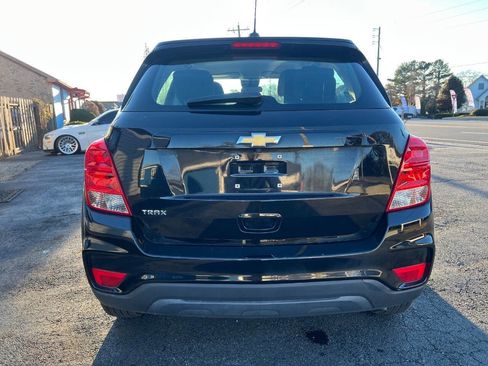 Used 2018 Chevrolet Trax LS image 6