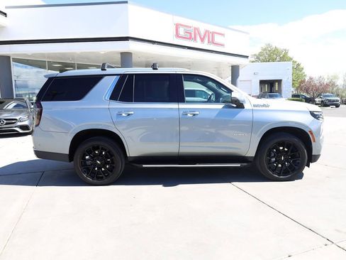 Used 2025 Chevrolet Tahoe High Country w/ Sun And Tow Package AWD/4WD image 7
