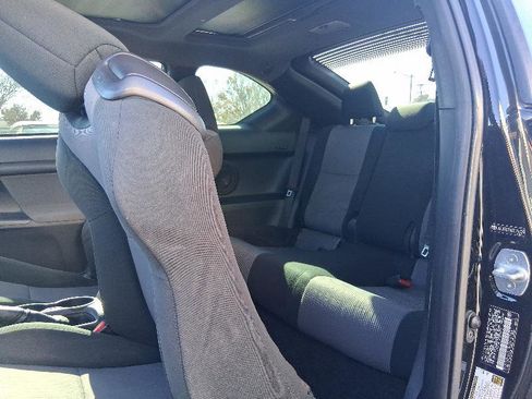 Used 2014 Scion tC image 25