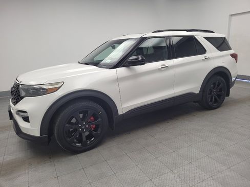 Used 2020 Ford Explorer ST w/ ST Street Pack image 2