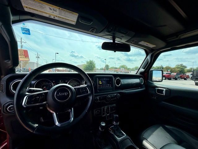 Used 2021 Jeep Wrangler Unlimited Sahara AWD/4WD image 9