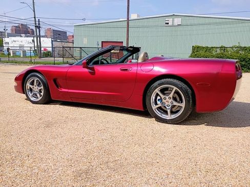 Used 2002 Chevrolet Corvette Convertible w/ Preferred Equipment Group2 RWD image 10