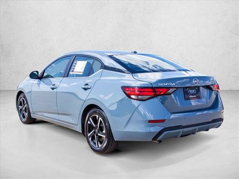 Used 2025 Nissan Sentra SV FWD image 7