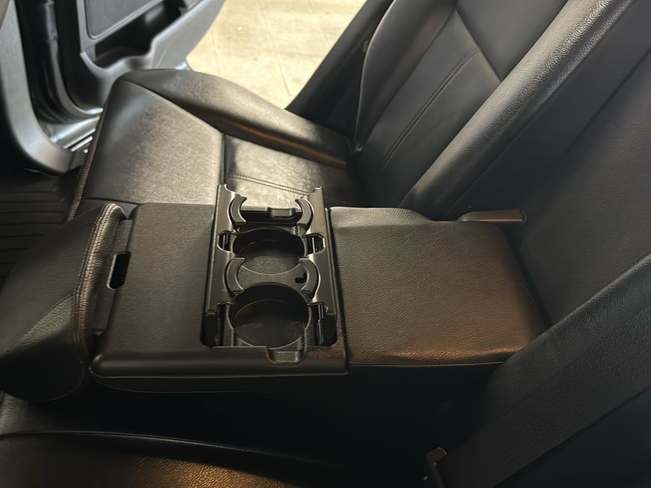 Used 2013 Ford Edge SEL FWD image 33