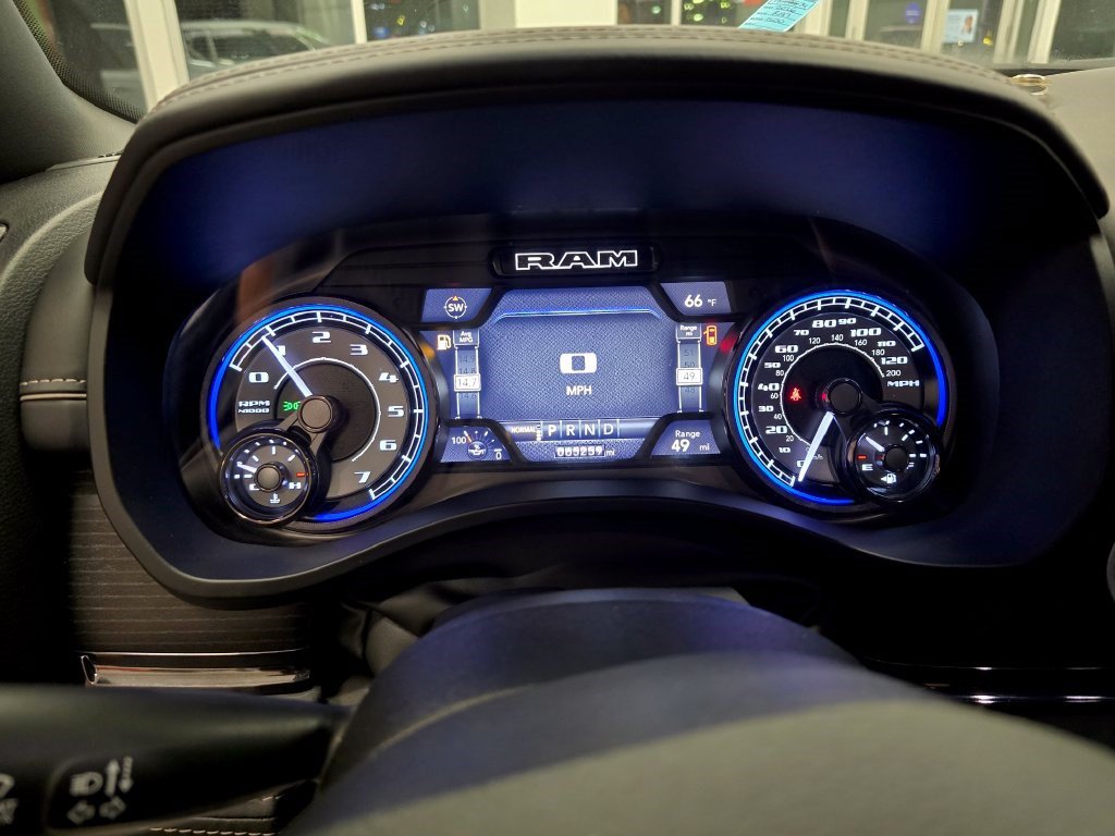 Used 2022 RAM 1500 Limited w/ Body Color Bumper Group AWD/4WD image 22