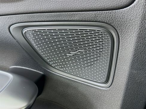 Used 2025 Mercedes-Benz C 300 Sedan image 27